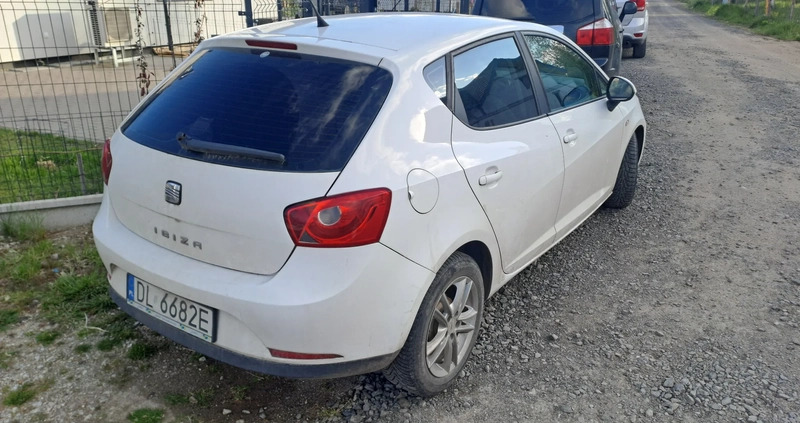 Seat Ibiza cena 10999 przebieg: 186000, rok produkcji 2011 z Dzierżoniów małe 37